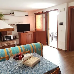 Appartement La Casa Di Davide Seminterrato Con Finestre, Àrbatax
